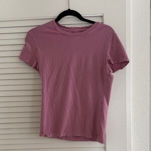 Abercrombie & Fitch Women's Short Sleeve Tee in Mauve